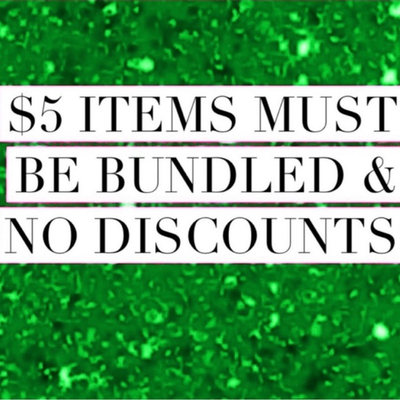 Handcrafted Macrame Boho Rainbow Shape Keychain. - Picture 2 of 5